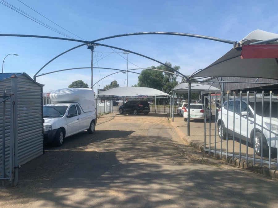 To Let commercial Property for Rent in Bloemfontein Free State